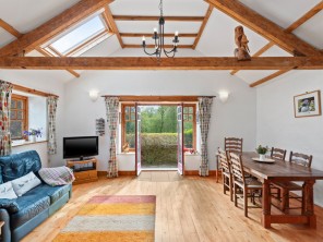 2 Bedroom Family Friendly Barn Conversion next to Private Woodland in Camarthenshire, West Wales